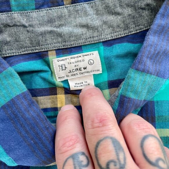 J crew plaid button down short sleeve shirt - Picture 4 of 5